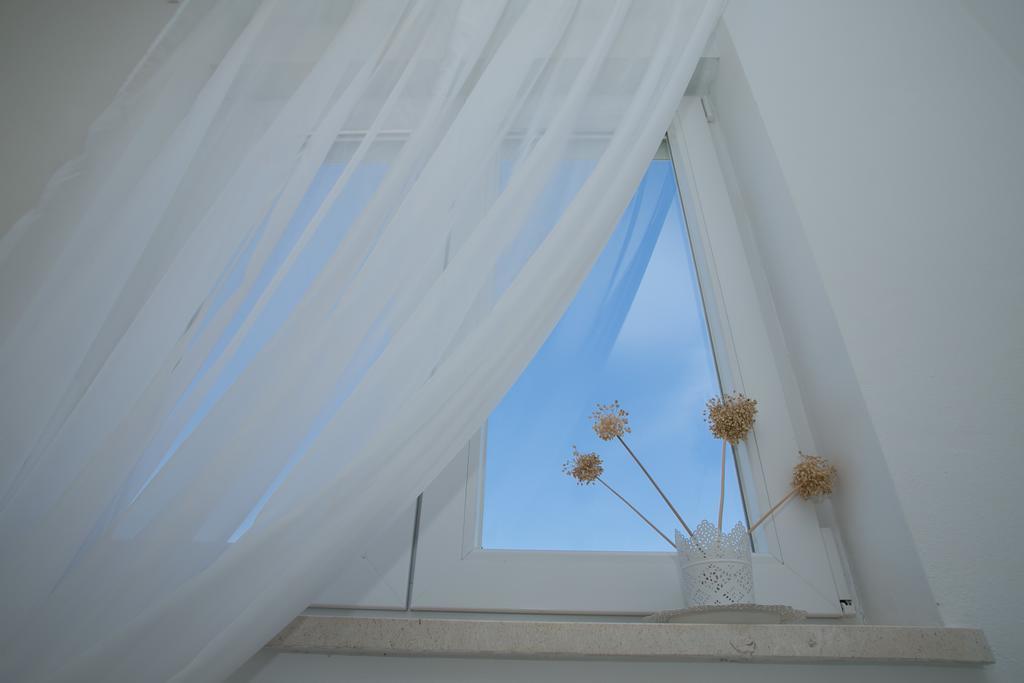 Apartments Rina Novalja Exterior photo